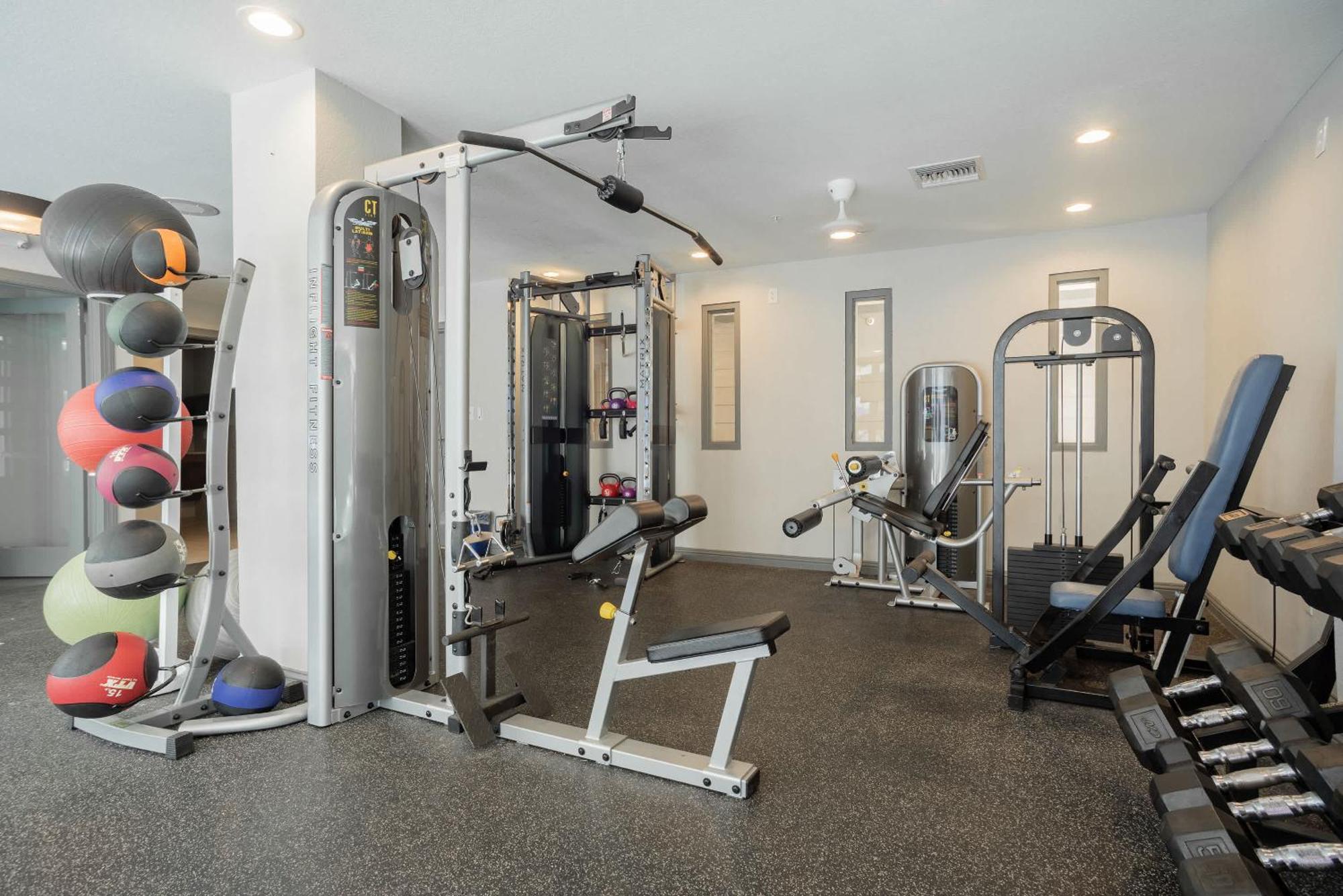 Upstay - Condo With Pool Gym Games And Bbq Austin Bagian luar foto